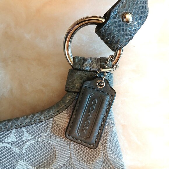 COACH Signature Crossbody Bag - Picture 4 of 10